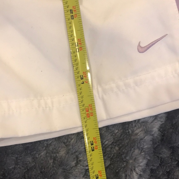 NWT: Nike capri pant, soft touch white/violet SzM - Picture 6 of 7